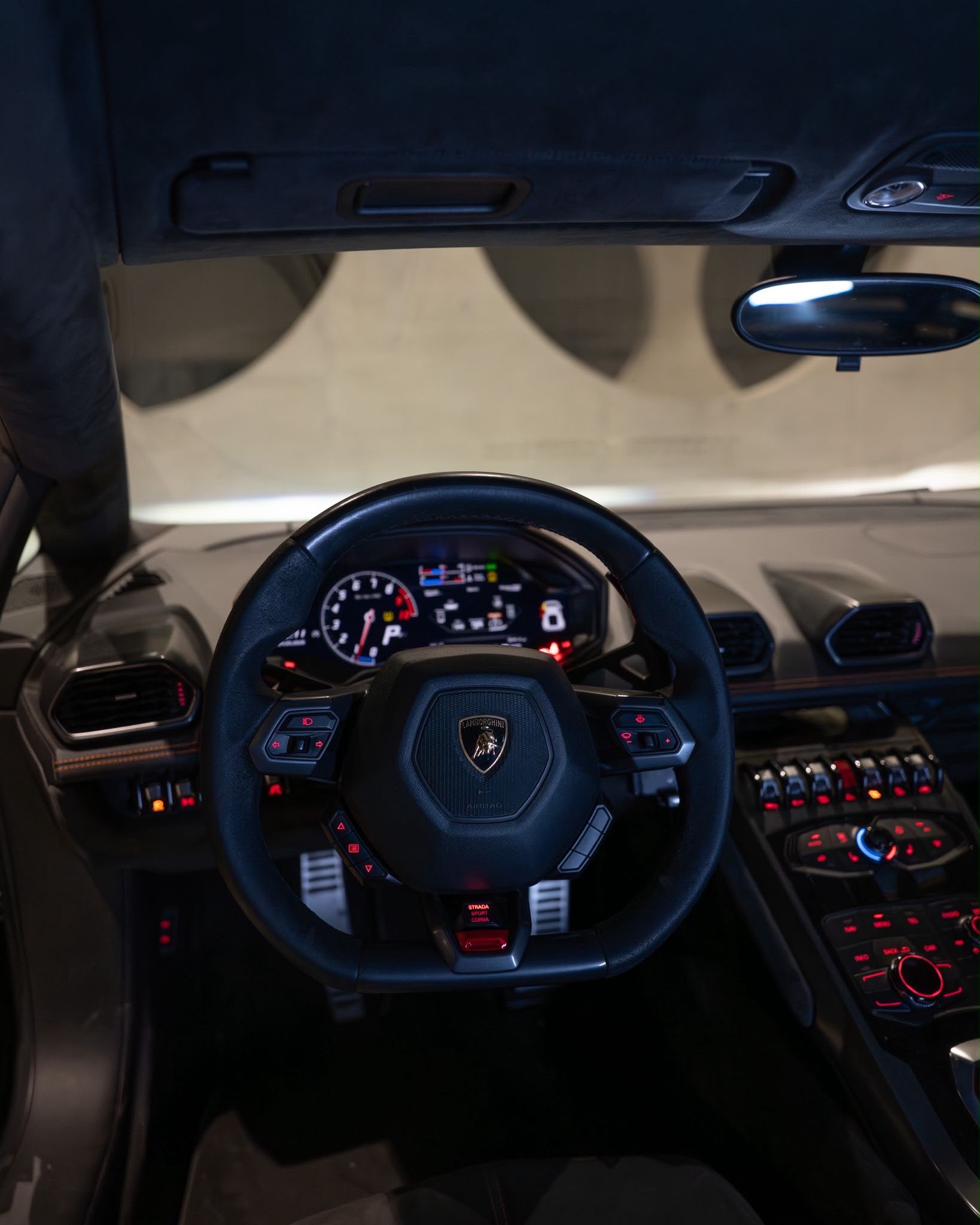 Lamborghini Huracán Cockpit